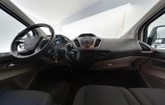 Ford Tourneo Custom vaihtoauto