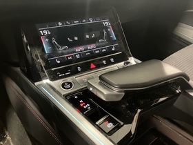Audi Q8 e-tron vaihtoauto