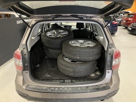 Subaru Forester vaihtoauto