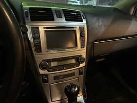 Toyota Avensis vaihtoauto