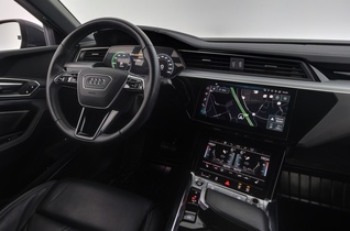 Audi Q8 e-tron vaihtoauto