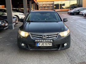 Honda Accord vaihtoauto