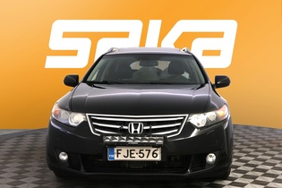 Honda Accord vaihtoauto