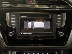 Volkswagen Touran vaihtoauto