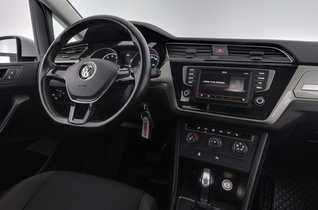 Volkswagen Touran vaihtoauto