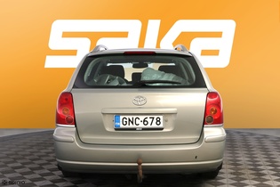 Toyota Avensis vaihtoauto