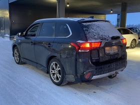 Mitsubishi Outlander PHEV vaihtoauto