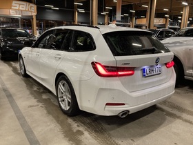 BMW 330 vaihtoauto