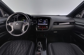 Mitsubishi Outlander vaihtoauto