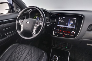 Mitsubishi Outlander vaihtoauto