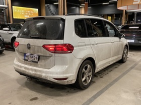 Volkswagen Touran vaihtoauto
