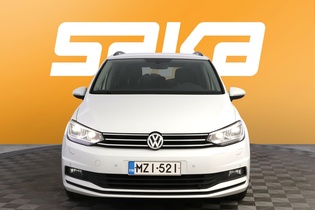 Volkswagen Touran vaihtoauto