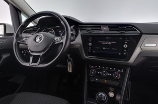 Volkswagen Touran vaihtoauto