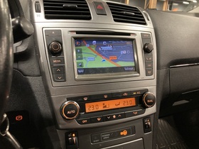 Toyota Avensis vaihtoauto