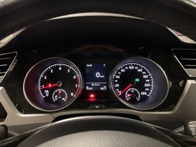 Volkswagen Touran vaihtoauto