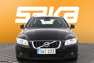 Volvo V70 vaihtoauto