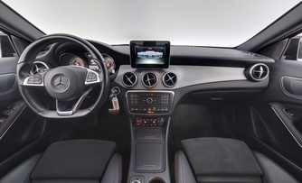 Mercedes-Benz GLA vaihtoauto