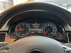 Volkswagen Touareg vaihtoauto