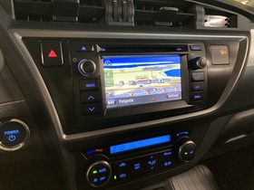 Toyota Auris vaihtoauto