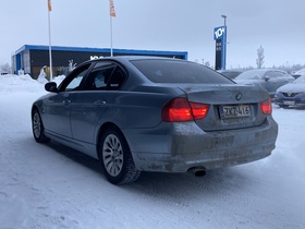BMW 320 vaihtoauto