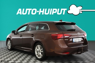 Toyota Avensis vaihtoauto