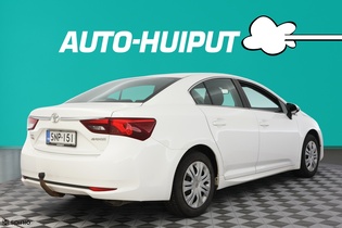 Toyota Avensis vaihtoauto