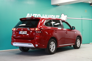 Mitsubishi Outlander PHEV vaihtoauto