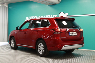 Mitsubishi Outlander PHEV vaihtoauto