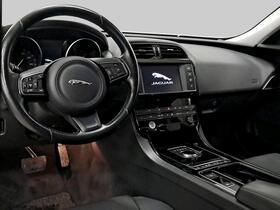 Jaguar XE vaihtoauto