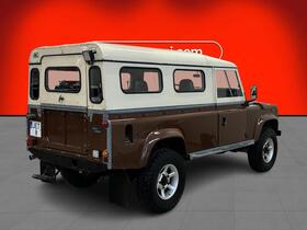 Land Rover Defender vaihtoauto