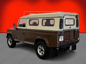 Land Rover Defender vaihtoauto