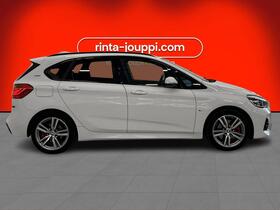 BMW 225 vaihtoauto