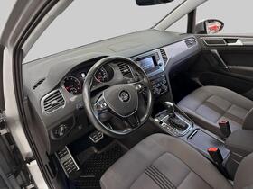 Volkswagen Golf Sportsvan vaihtoauto