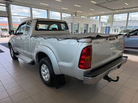 Toyota Hilux vaihtoauto