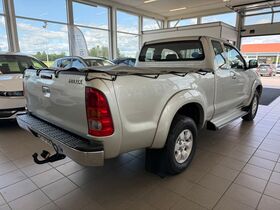 Toyota Hilux vaihtoauto