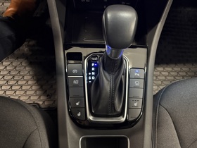 Hyundai IONIQ hybrid vaihtoauto