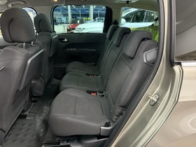 Peugeot 5008 vaihtoauto