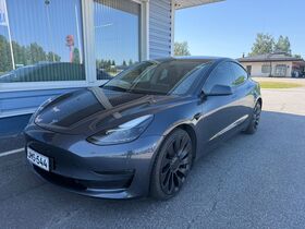 Tesla Model 3 vaihtoauto