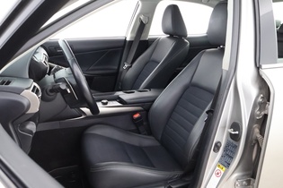 Lexus IS vaihtoauto