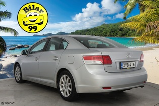 Toyota Avensis vaihtoauto