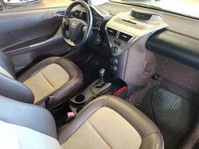 Toyota iQ vaihtoauto