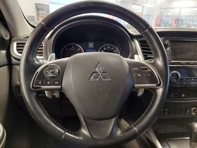 Mitsubishi L200 vaihtoauto