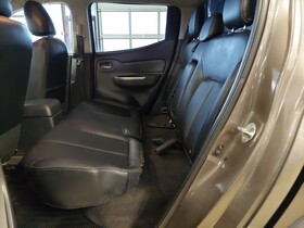 Mitsubishi L200 vaihtoauto