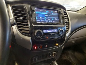 Mitsubishi L200 vaihtoauto