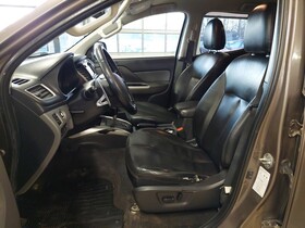 Mitsubishi L200 vaihtoauto