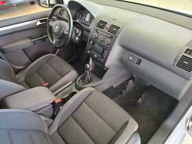 Volkswagen Touran vaihtoauto