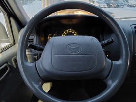 Toyota Hiace vaihtoauto