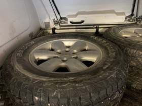 Toyota Hilux vaihtoauto