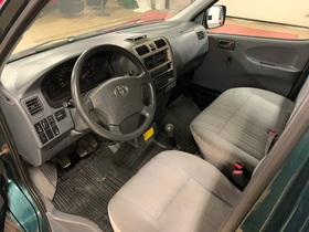 Toyota Hiace vaihtoauto