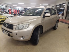 Toyota RAV4 vaihtoauto